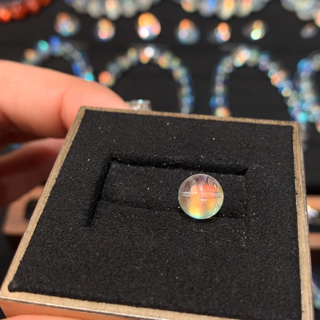 冯***七月光石未镶嵌手链单珠