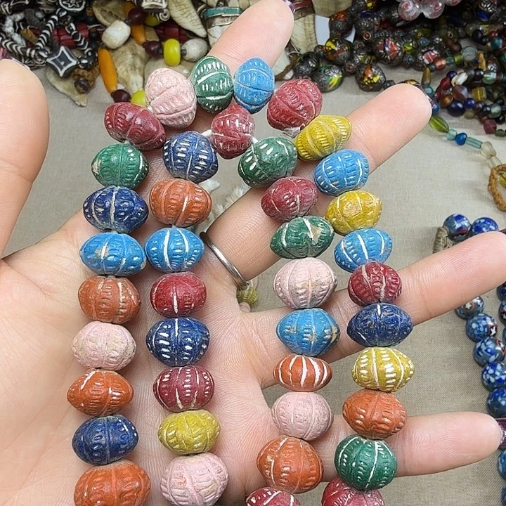 琉璃颈饰老陶泥多宝