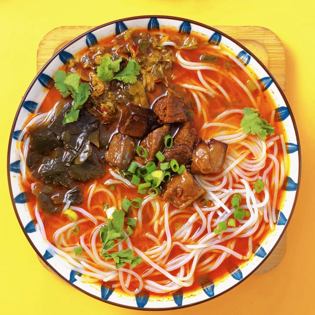 南充南部米粉资格家乡味道牛肉味方便夜宵速食冲泡袋装