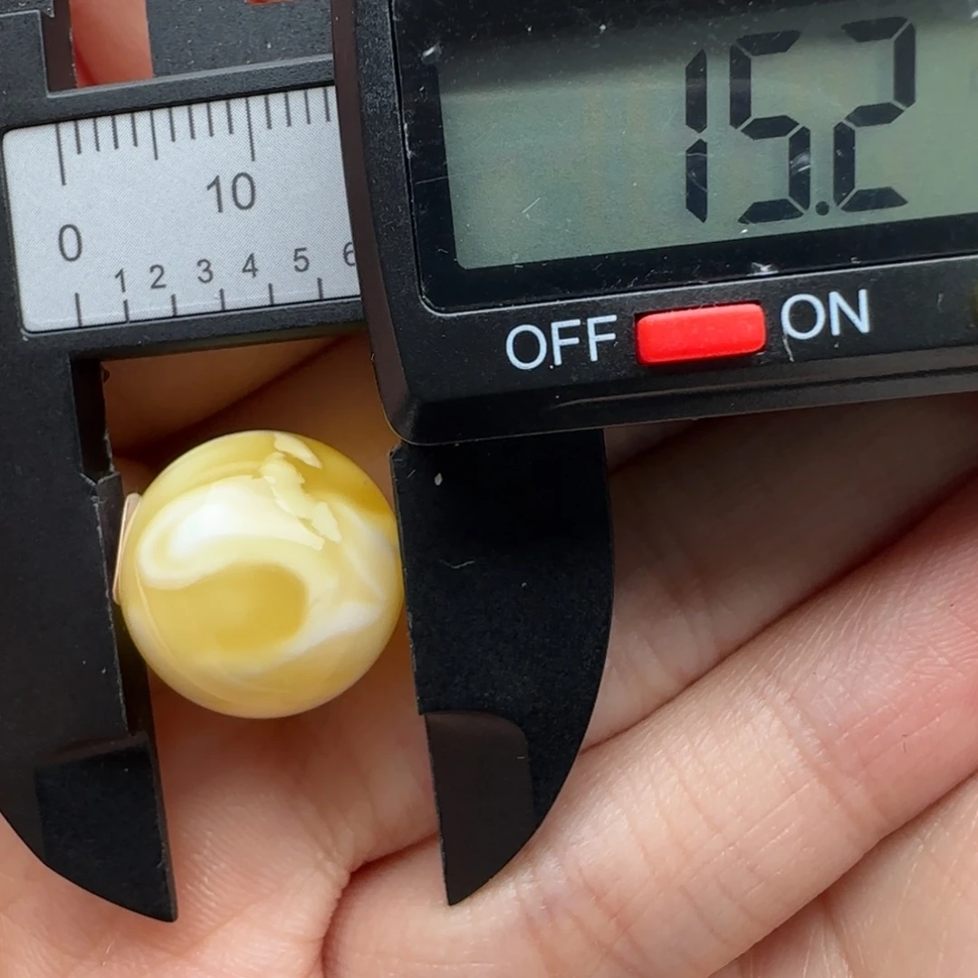 蜜蜡未镶嵌裸石飘花圆珠