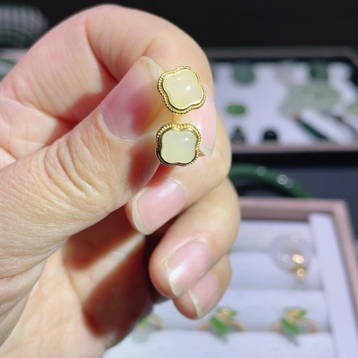 和田玉银S925镀金镶嵌耳饰