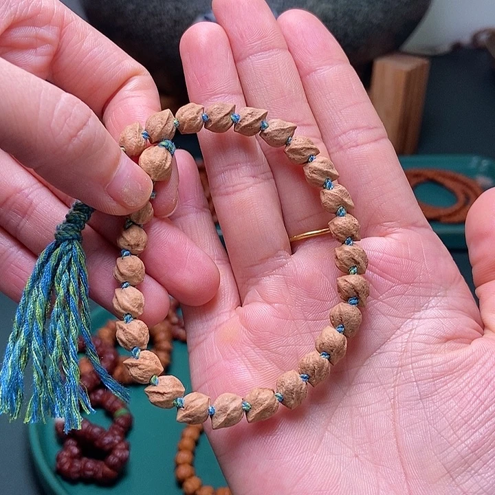 柏香籽/百香籽吊坠135蛇骨