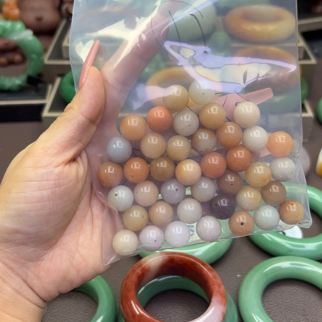 未镶嵌手镯石英岩玉