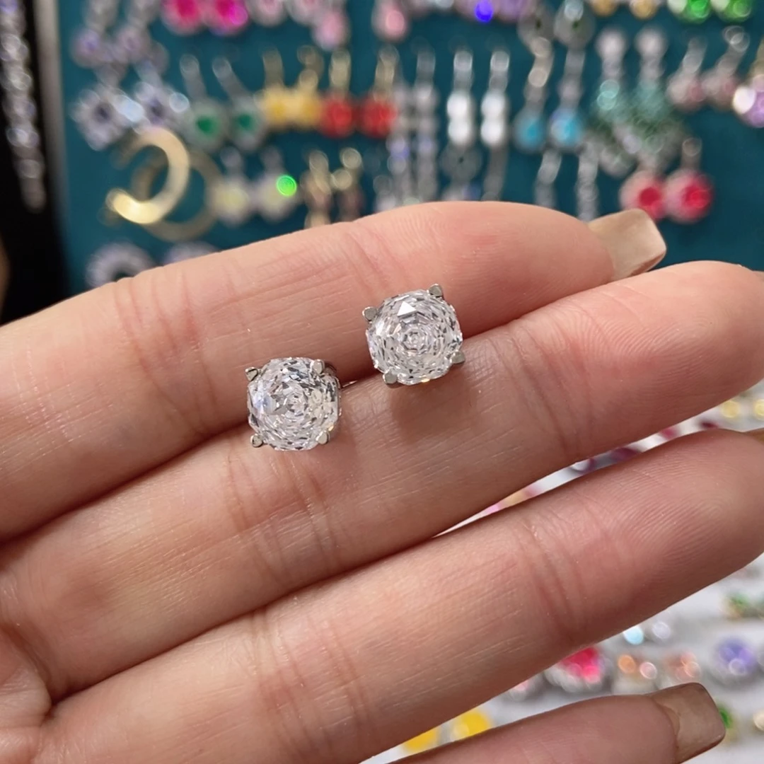 66锆石（处理）耳钉