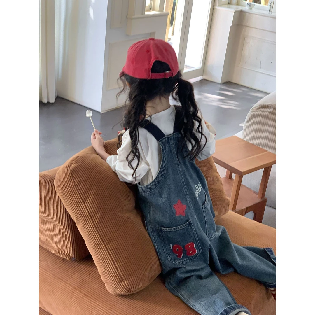 韩版洋气春装牛仔裤女童T恤时髦后背设计宽松口袋背带裤儿童裤子