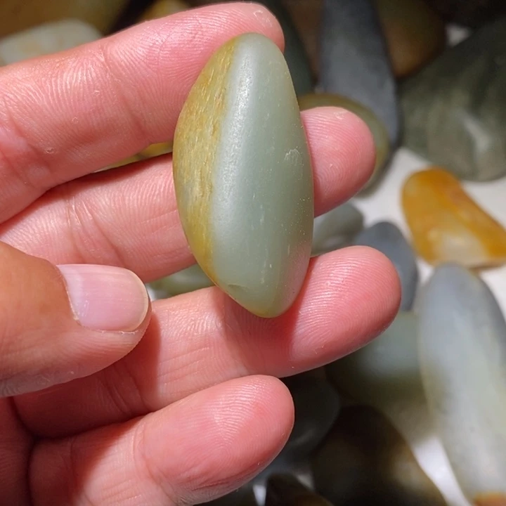 和田玉（子料）未镶嵌颈饰