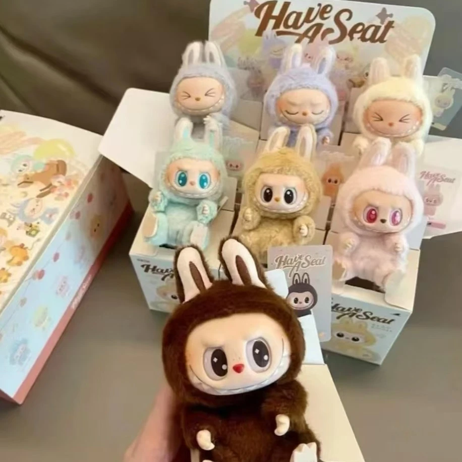 【礼盒+运费险】潮玩坐坐派对搪胶毛绒公仔二代潮玩挂件饰品