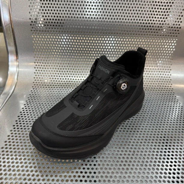 T新款冬季户外二棉保暖旋转扣软底休闲男鞋