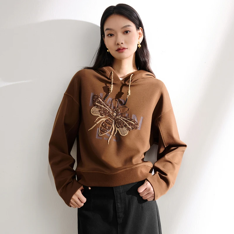 EP雅莹女装 短款连帽抽绳宽松显瘦印花卫衣 秋冬新品5206A