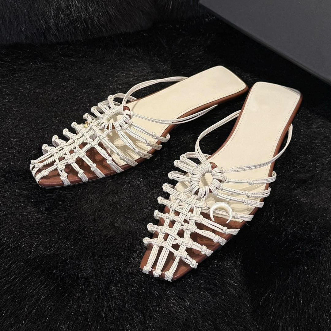 羊皮版~复古百搭平底凉拖女法式编织镂空月牙高级感外穿包头拖鞋