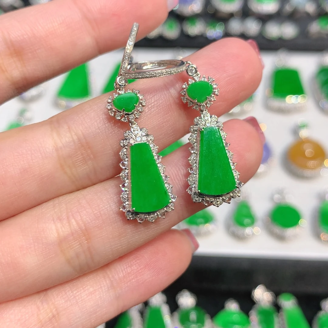 翡翠18K金镶嵌耳饰