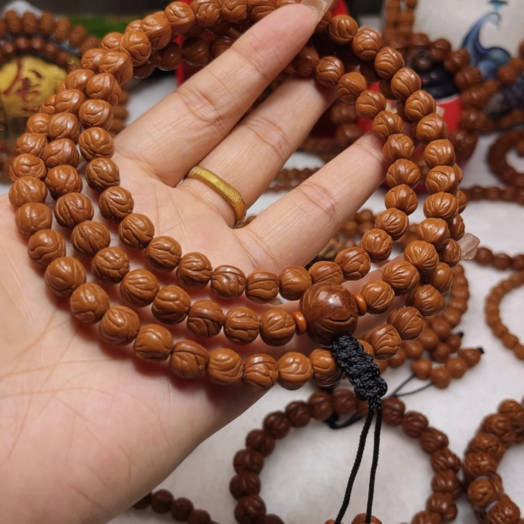 ****吊坠桃核0.95顶级玉龙脊108脖挂