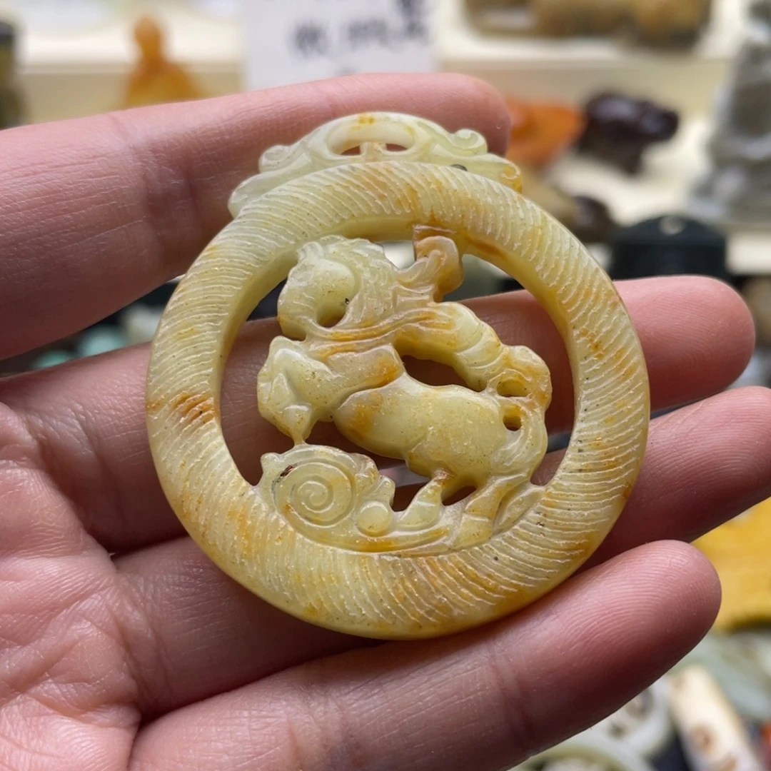 未镶嵌蛇纹石玉颈饰
