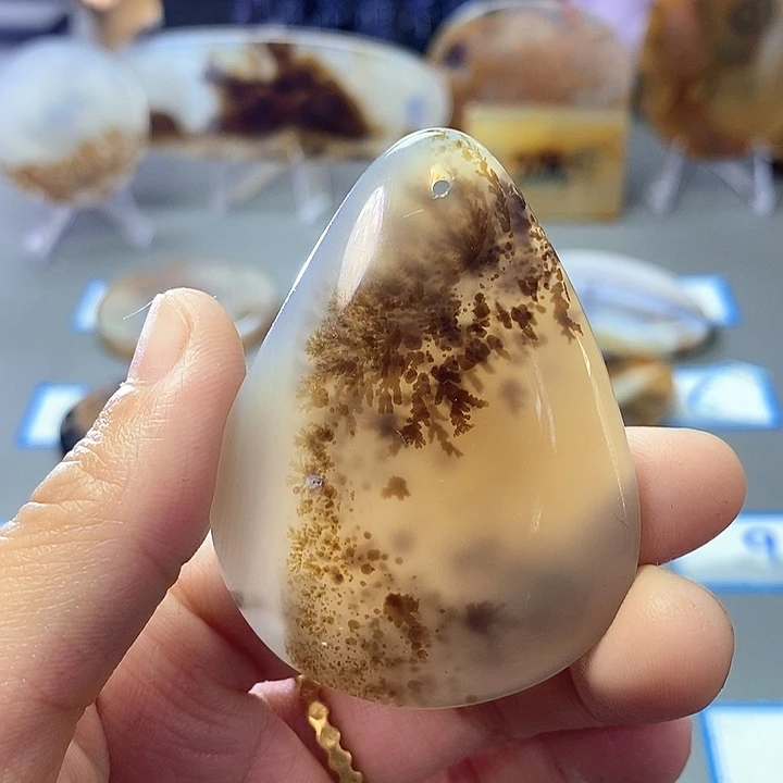 玛瑙/玉髓未镶嵌珠宝半成品