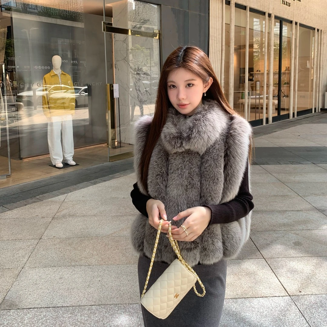 木颗【慵懒时光】2025芬兰进口整皮狐狸毛皮草马甲女外套