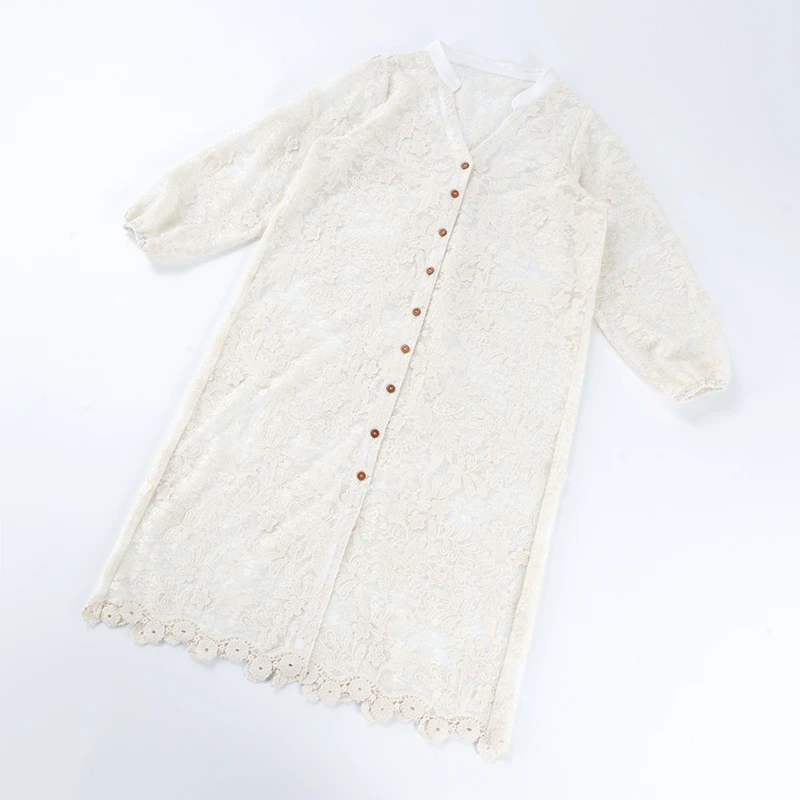 酒窝桃子大码立体浮雕网纱重工刺绣开衫春夏长袖V领透气棉欧若风