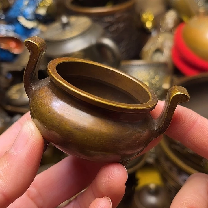 精美铜器批发档口