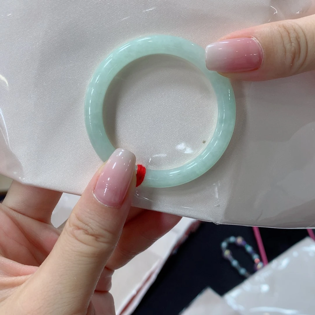 翡翠手镯未镶嵌齐****店买断