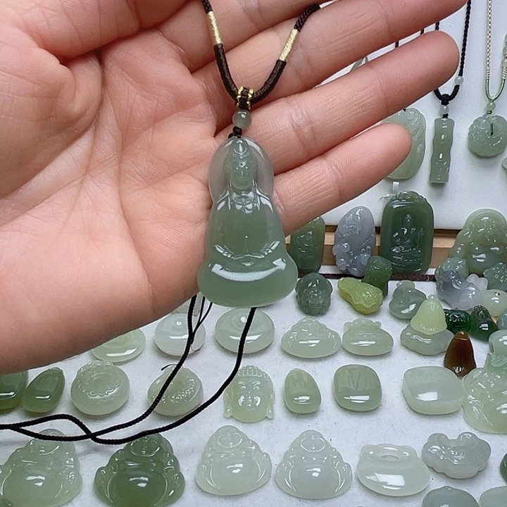 风***里和田玉未镶嵌颈饰