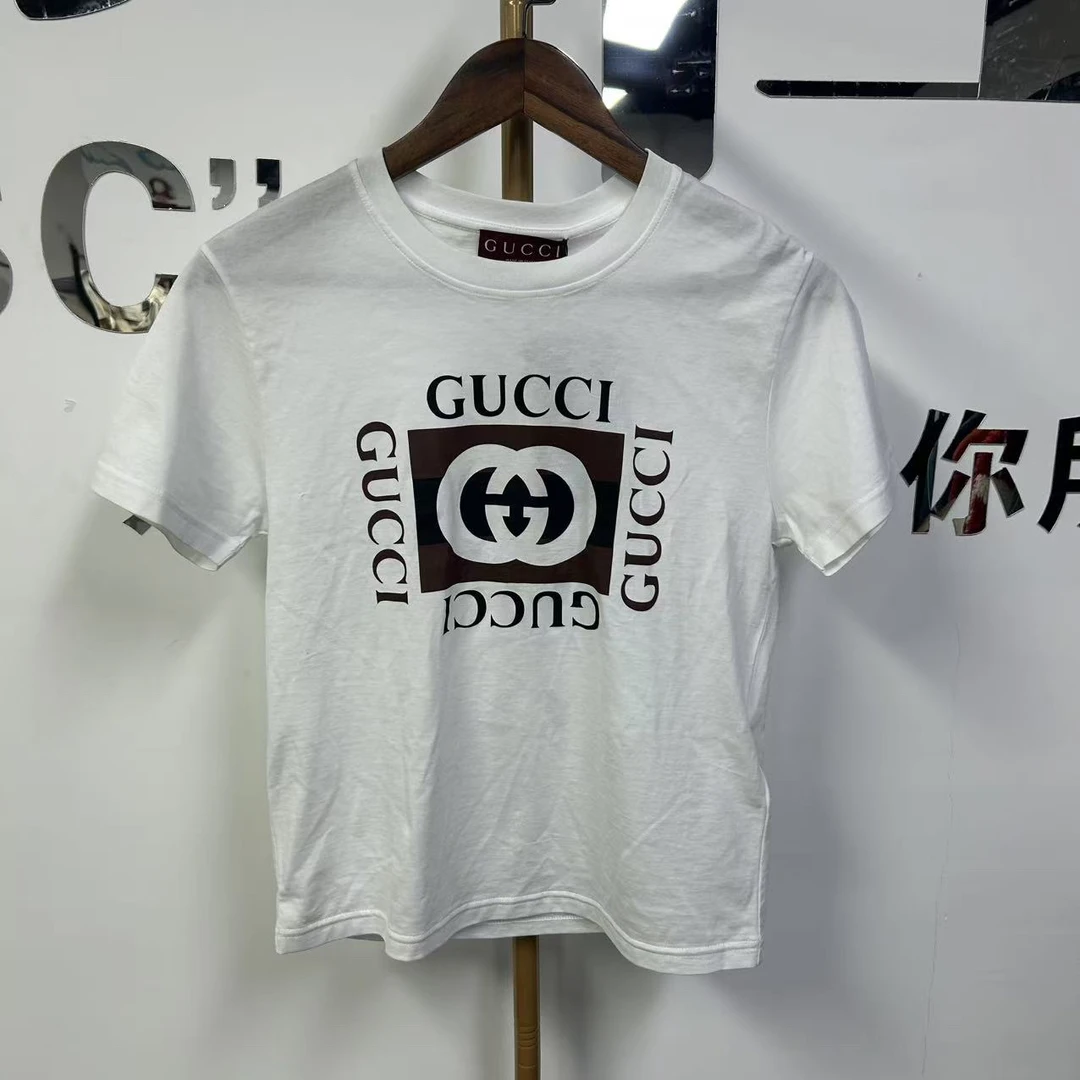 全新未使用 GUCCI/古驰 logo短袖尺码：S 衣长59 胸围40编码4