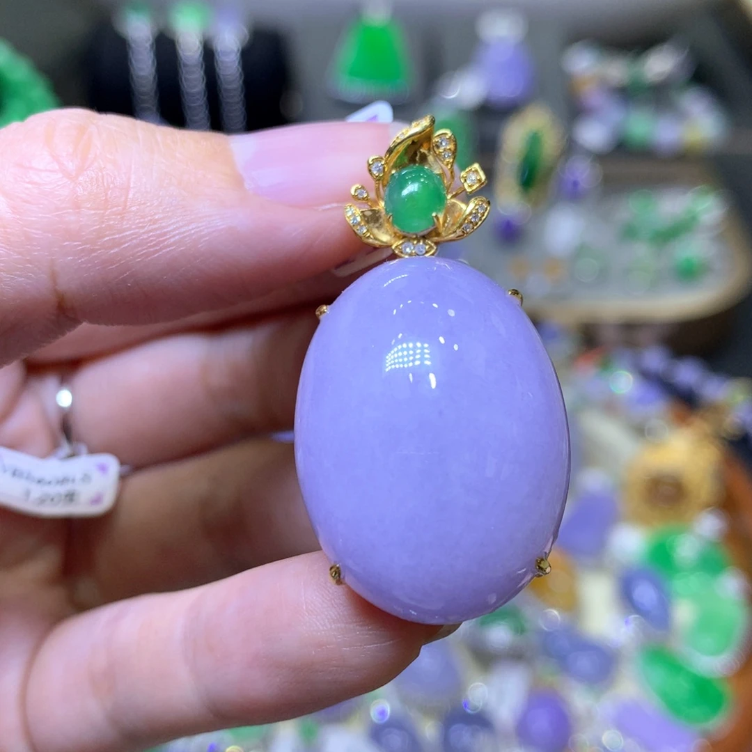 【闪购商品】翡翠颈饰18K金镶嵌翡翠吊坠项链