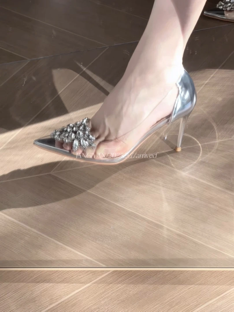 撒满星河~江亦晚·银色水晶婚鞋2025新尖头细跟高跟鞋女水钻单鞋
