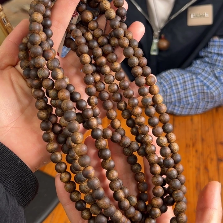沉香手串红土乌身30克卡8多样性1条