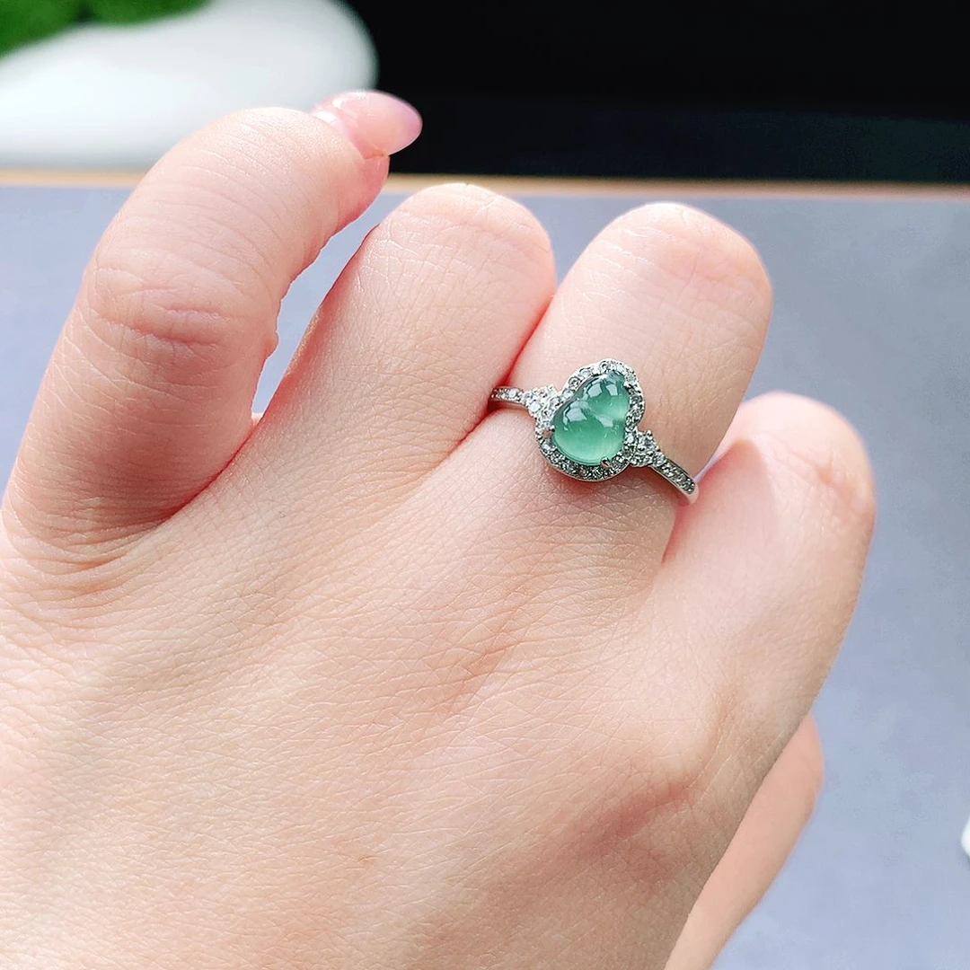 未镶嵌手镯（圆镯）翡翠