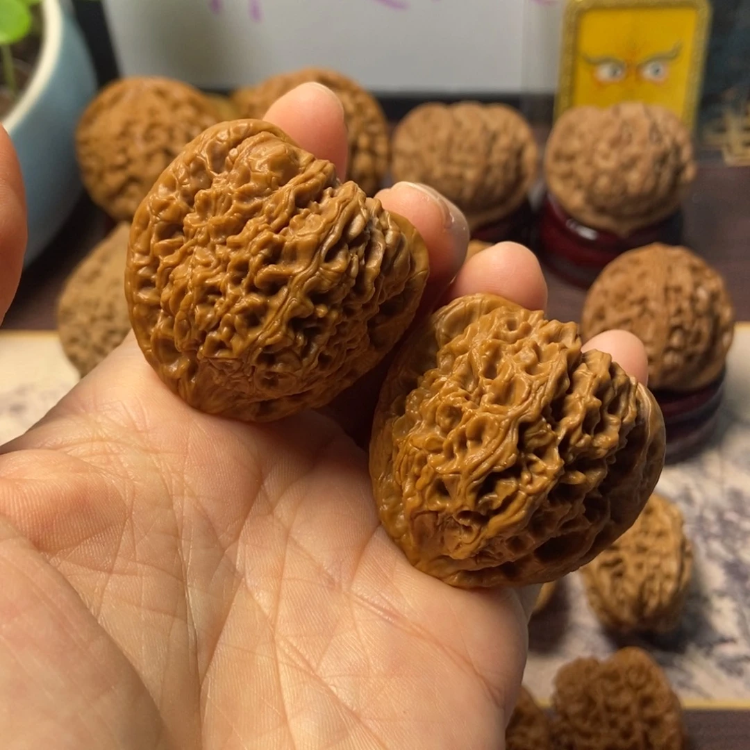 王***炸文玩核桃把件全品南疆40