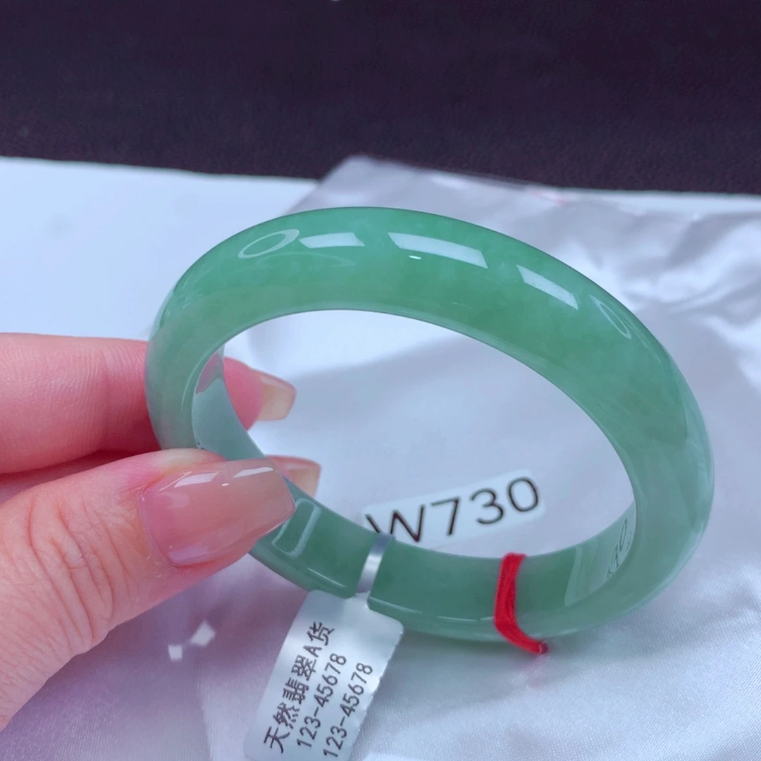 淡***光翡翠手镯未镶嵌手镯88