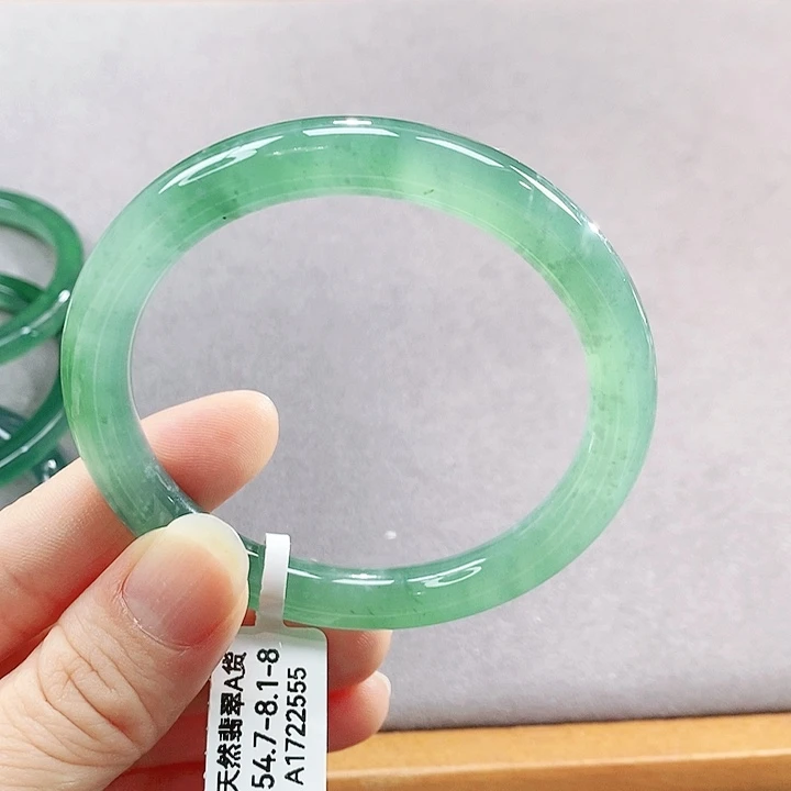 【闪购商品】未镶嵌手镯翡翠