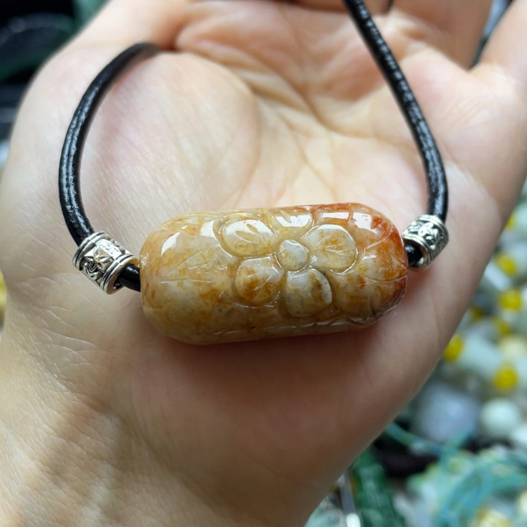 翡翠颈饰未镶嵌牌子