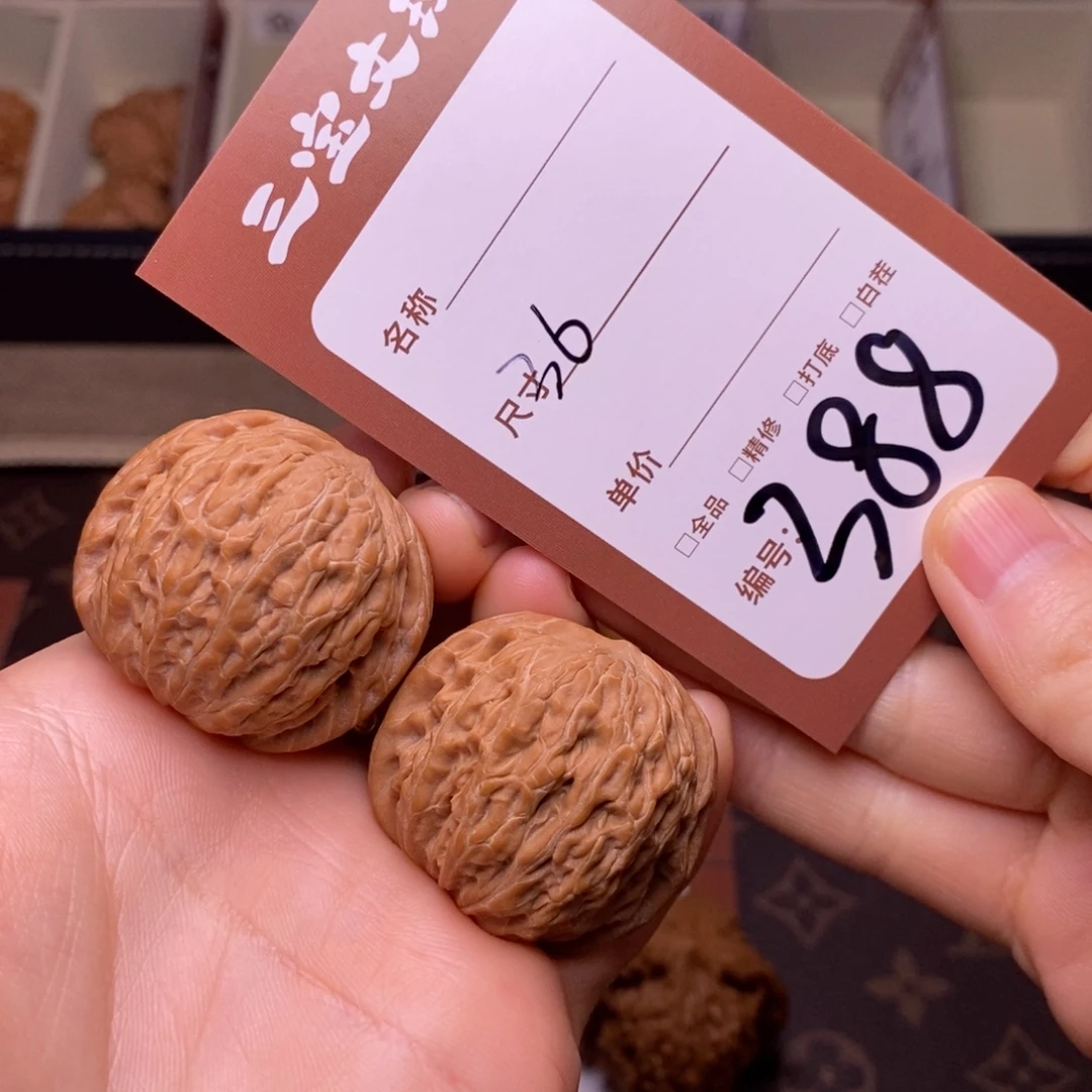 文玩核桃把件36铁锤388。