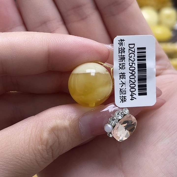 琥珀未镶嵌裸石15.7mm圆珠瑕