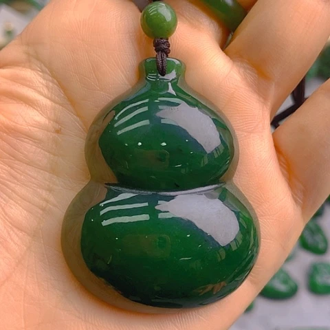 未镶嵌和田玉挂件大葫芦