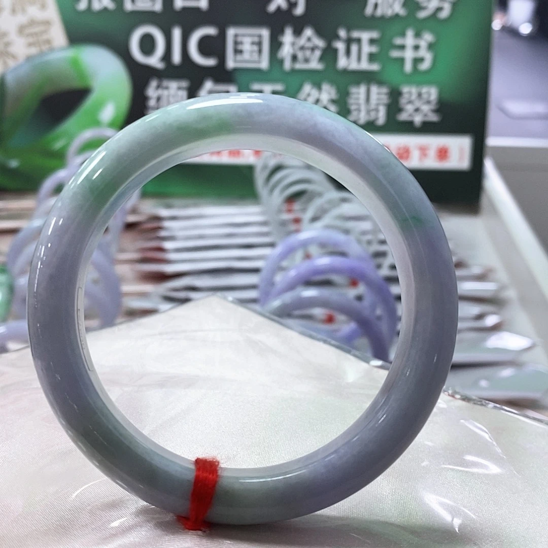 珍***下未镶嵌手镯翡翠手镯