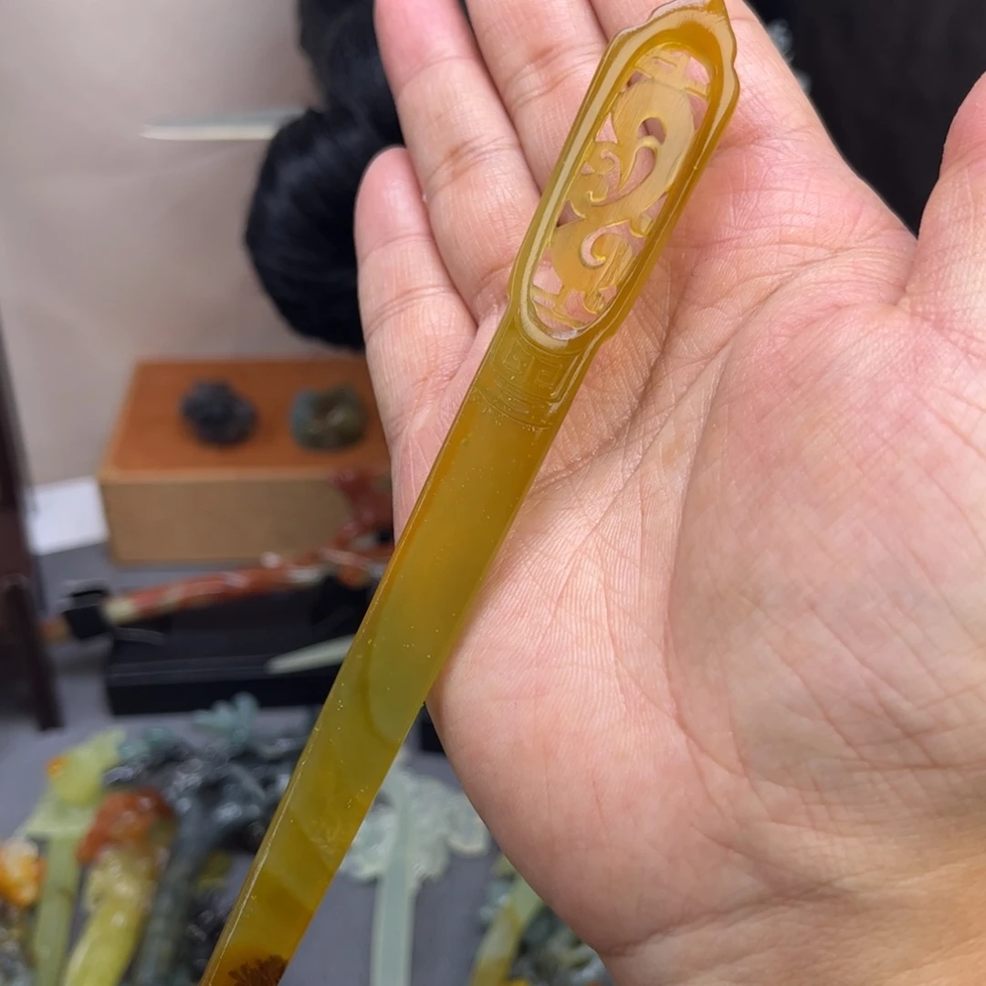 蛇纹石玉未镶嵌发饰