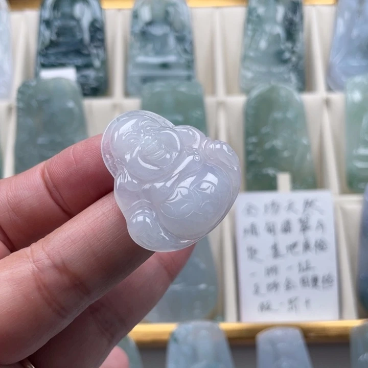 翡翠未镶嵌颈饰玉
