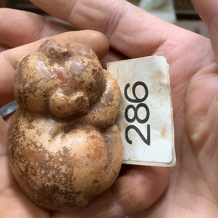 未镶嵌和田玉挂件