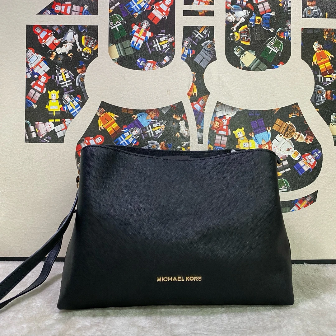 95新 MICHAEL KORS/迈克高仕 21245斜挎包23*30