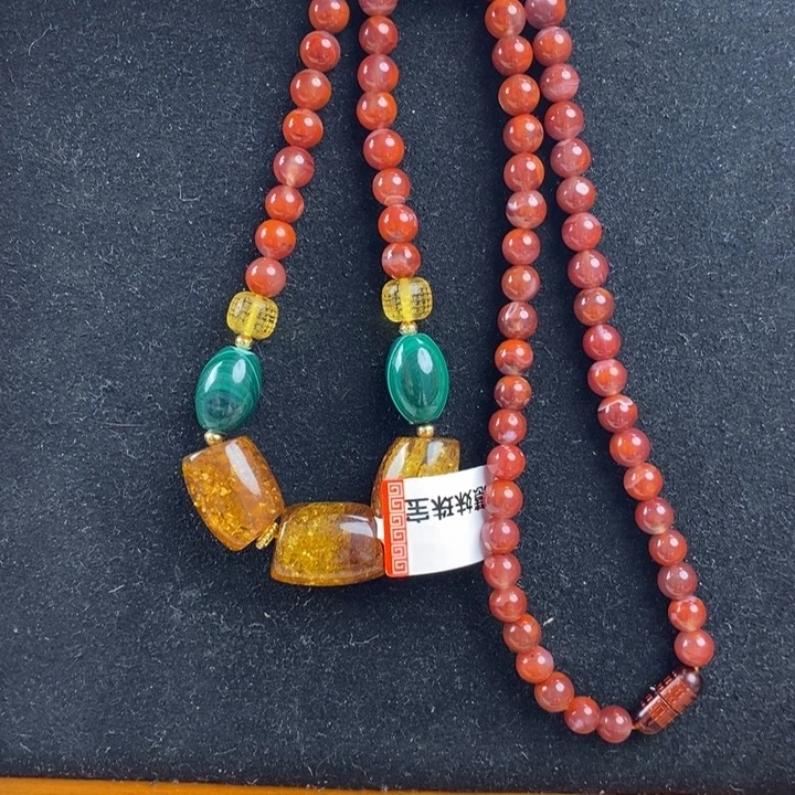 未镶嵌琥珀珠宝奇石