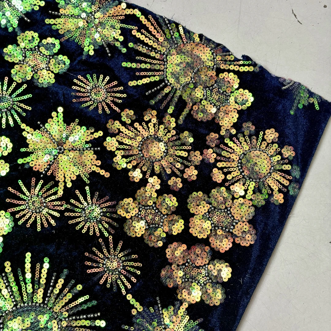 新款高档金丝绒珠管带亮片布料一米价 2m做旗袍礼服