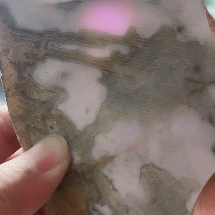 翡翠挂件未镶嵌毛料69