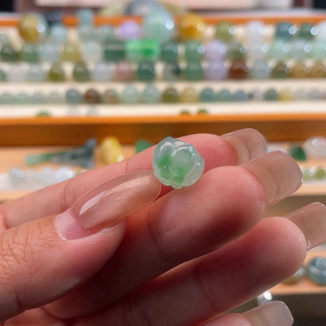 未镶嵌定制翡翠天然缅甸翡翠a货莲花珠10+