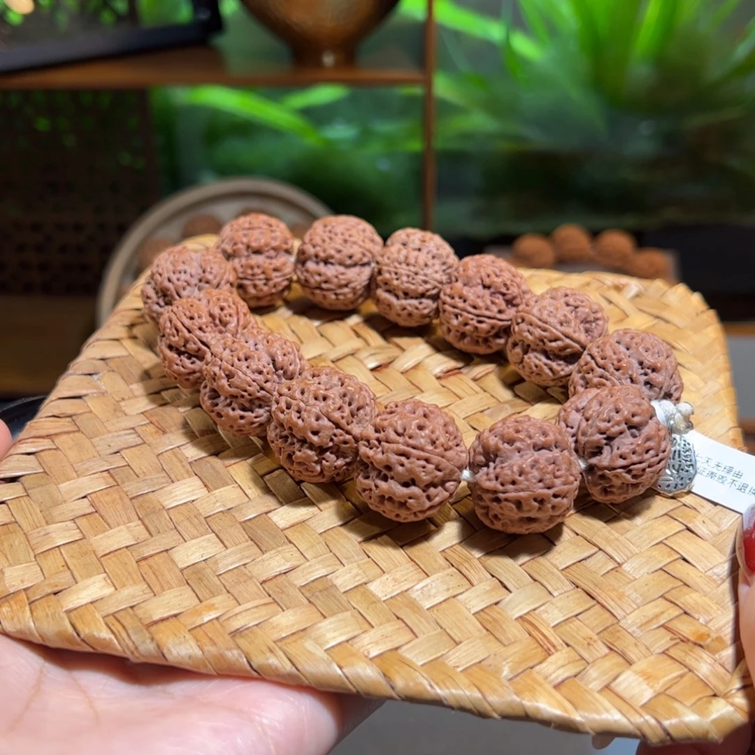 吊坠金刚菩提梁树王梅花22mm