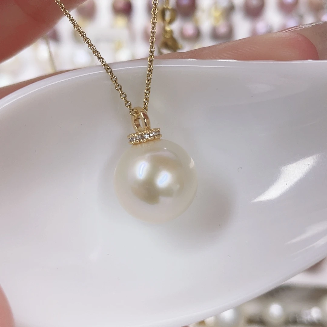 淡水珍珠吊坠(赠链)未镶嵌