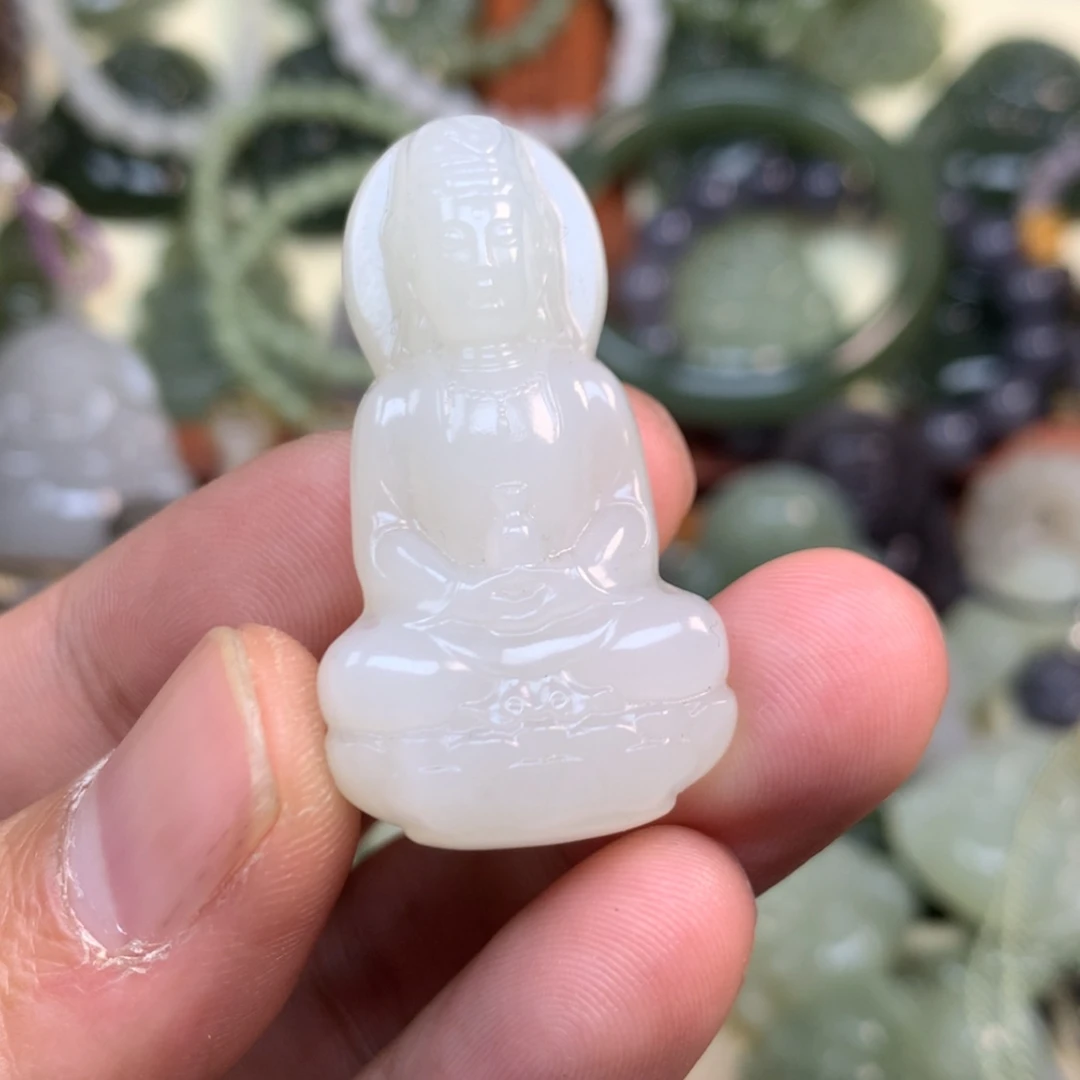 【闪购商品】颈饰未镶嵌和田玉