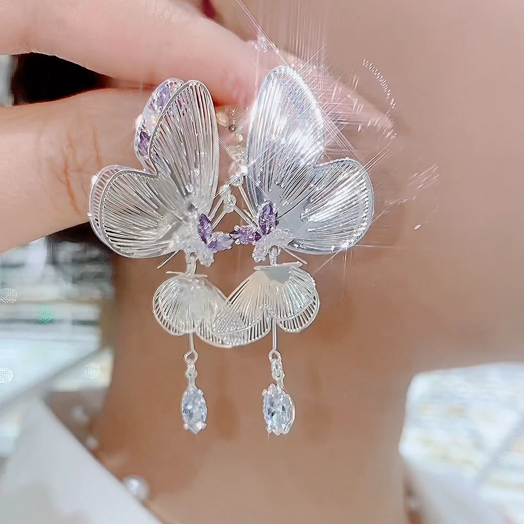 铜合金玻璃耳饰 840-蝴蝶银铃轻奢显白气质高级重工精美耳环时尚