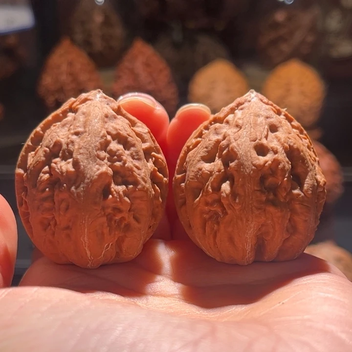 吊坠文玩核桃大肚草莓97