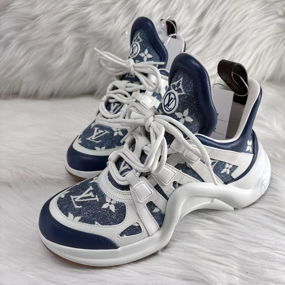 99新 LouisVuitton/路易威登 37码/无配件 蓝色牛仔老爹鞋 wsp218